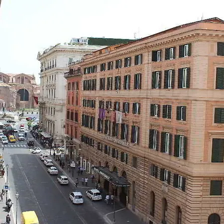 Alius Hotel 2*