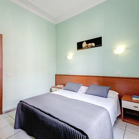 Alius Hotel 2*