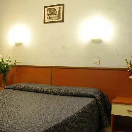 Hotel Alius 2*